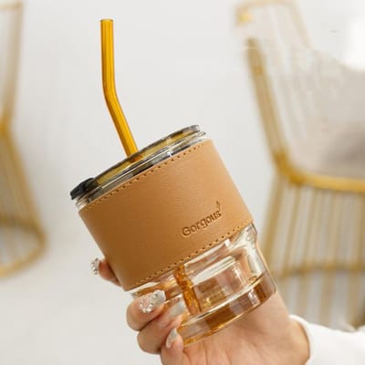 Ins Style tasse à café tasse en verre tasses avec couvercles et pailles tasse Kawaii anti-fuite belles tasses à thé tasse en cuir manches vaisselle