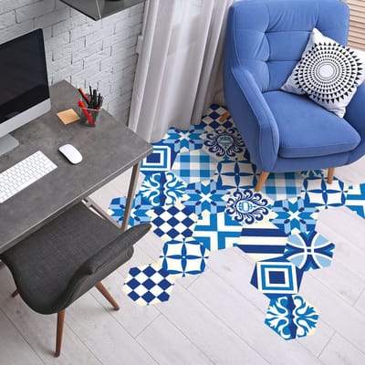 Antislip vloerstickers met beschermlaag - CLAVIO vloertegels - 60x135cm - 10 zeshoekige stickers 30x26cm