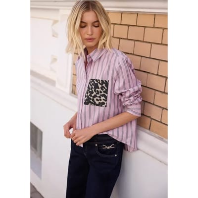 Gestreepte blouse met borstzak