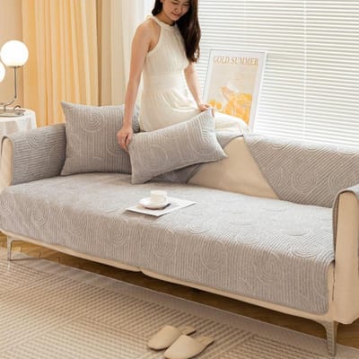 Nieuw Crème Wind Bankkussen Krasbestendige Bankhoes Effen Kleur Chenille Antislip Vier Seizoenen Universele Bankbeschermhoes 70x70cm 1pcs