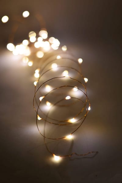 KIMU® 2x Led Lampjes Snoer - Warm Wit 2 meter Lichtsnoer - Verlichting Kleding Lichtjes Haar Hoed Ledlampjes Fiets Snoer Fietslampjes CR2032 Festival