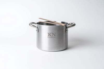 KNIndustrie THE PASTA POT Roestvrijstalen pan met schuimspaan van bamboe Ø20 cm, hoge kwaliteit modern design