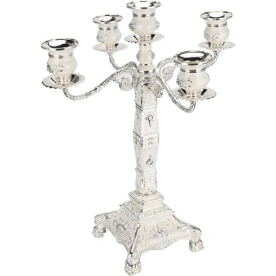 Europese vintage kandelaar met reliëf, eettafel, bruiloftsornamenten white