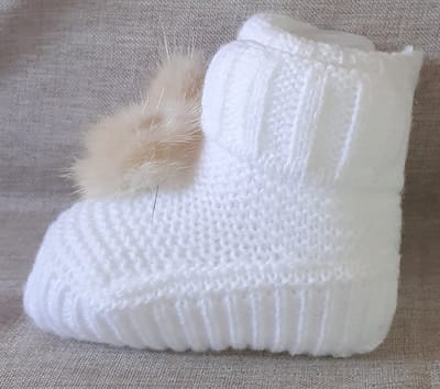Mac Ilusion Gebreide Baby Slofjes / babysokjes| PA48 | Ecru/Créme |Unisex |Met leuke pom pom | One size