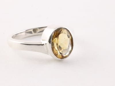 Zilveren ring met citrien - maat 16