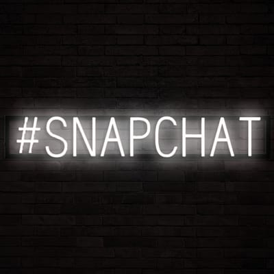 #SNAPCHAT - Lichtreclame Neon LED bord verlicht | SpellBrite | 88,95 x 16 cm | 6 Dimstanden & 8 Lichtanimaties | Reclamebord neon verlichting