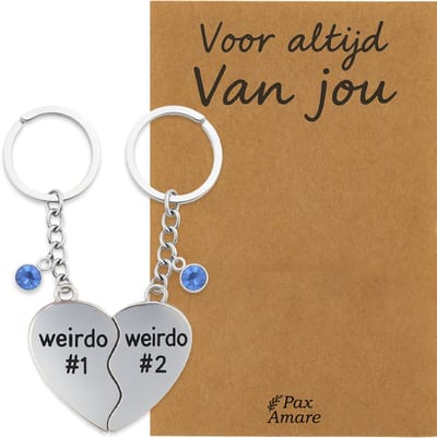 Koppel Sleutelhanger voor 2 'Voor altijd van jou' - Weirdo's Hartje - Sleutelhanger set op Cadeau Kaartje - Zilverkleurig - Persoonlijke Hanger - Pax Amare