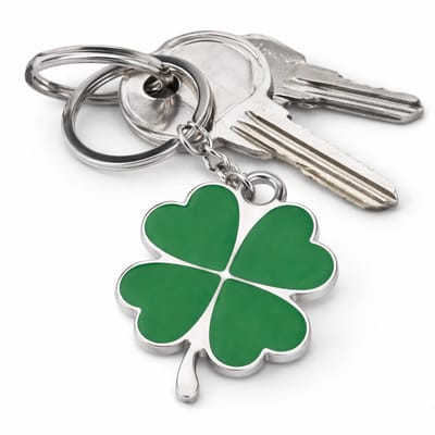 Sleutelhanger Klavertje Vier – Geluks Sleutelhanger Groen – Geluksbrenger Cadeau – Metalen Hanger met Epoxylaag – 40x30 mm