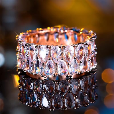 Luxe vrouwelijke kristal paars blauwe zirkoon steen verlovingsring vintage zwart goud kleur waterdruppel bruiloft sieraden voor vrouwen 11 white