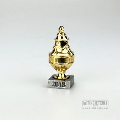 KNVB Beker - 2018 - Feyenoord - Officieel KNVB Product - Luxe verpakking - Uniek miniatuur - Voetbal - Fanartikel