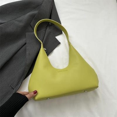 Petits sacs tendance en automne, nouveaux sacs pour femmes avec niche, sacs à main tendance à une épaule beige