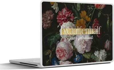 Laptop sticker - 13.3 inch - Twaalfenhalf jaar getrouwd - Spreuken - Quotes - Jubileum - Liefde - 31x22,5cm - Laptopstickers - Laptop skin - Cover