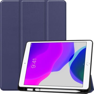 Hoes - Geschikt voor Apple iPad 7 (2019) - 10.2 inch - 7e Generatie - Dun & Stevig - Trifold Bookcase - Hard Cover Case - Met Uitsparing Geschikt voor Apple Pencil - Hardcover Book - Tablet Hoesje - Donkerblauw