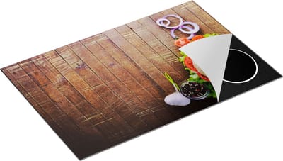 Chefcare Inductie Beschermer Hamburger op Bruine Houten Planken - 80x50 cm - Afdekplaat Inductie - Kookplaat Beschermer - Inductie Mat