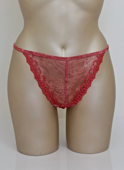 Freya - Medusa - String - rood afgewerkt met kant - Maat M / 38