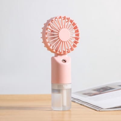 Krachtige Ventilator met Waterspuit - Oplaadbare Handventilator + Tafelventilator met Waterspray - Lichtgewicht, Compact maar Krachtige Handheld - Perfecte Verkoeling en Perfecte Reiseditie - Kleur: Roze