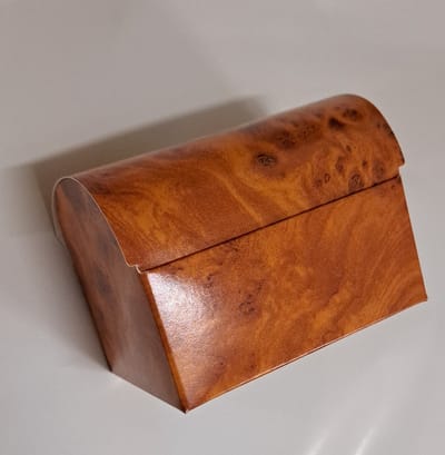 12 cadeau doos houtpatroon schatkist-vorm traktatie-doos middelgroot voor snoepjes of bonbons of koek om uit te delen bij verjaardag, huwelijk, babyshower of doop.