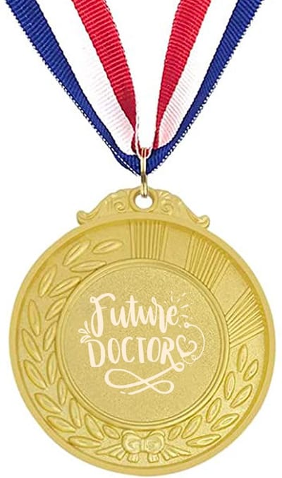 Akyol - dokter medaille goudkleuring - Dokter - dokter in opleiding verpleegkundige opleiding - verpleegkundige - dankjewel - ziekenhuis - verpleegster