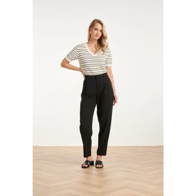 Smashed Lemon Gestreept gebreid t-shirt zwart & off-white met v-hals |
