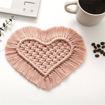 Macrame Onderzetter voor Glazen - Kaarsenhouder - Hart Vorm - 15 bij 15 cm - Roze