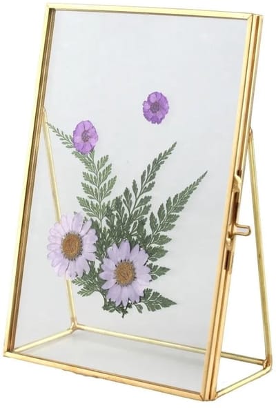 Dailygoods - Dailygoody - Messing fotolijst - Retro design - Vintage uitstraling - Bureau decoratie - Antieke uitstraling - Geschikt voor kunst en foto's - 17