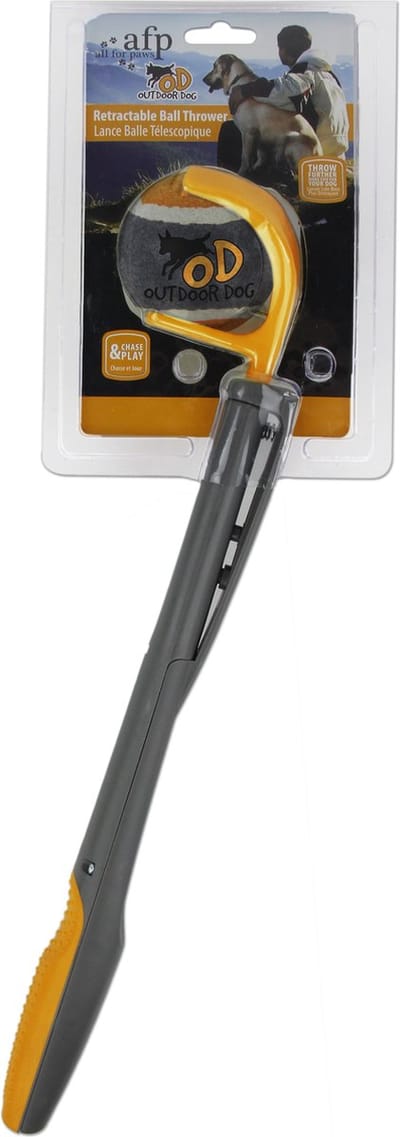 Outdoor Retractable Ball Thrower