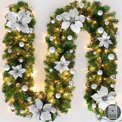 Equivera Kerstkrans met Verlichting - Kerstversiering - Adventskrans - Kerst Decoratie - Kerstdecoratie - Kerstkrans - Kerstslinger met Verlichting - Kerstkrans Voordeur - Kerstkrans met Verlichting Buiten - Kerstkrans met Lampjes voor Buiten