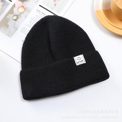 Nieuwe Hoed voor Dames In de Winter Warme Gebreide Hoed voor Studenten Koppel Meloenschil Verhuurder Koreaanse Stijl Modieuze Smiley Wol Hoed voor Mannen One Size