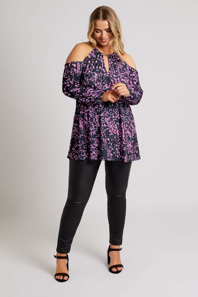 Yours London Top Met Dierenprint, Blote Schouders En Goud Kettingdetail In Paars Size 44