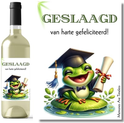 Wijnetiket Geslaagd | Van harte gefeliciteerd – Kikker met Diploma cadeau (10,5 x 14,8 cm)