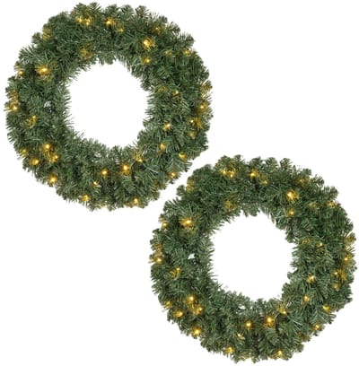 Kerstkrans/dennenkrans groen met warm witte kerstverlichting en timer 60 cm - 2x - Verlichte dennenkransen/deurkransen