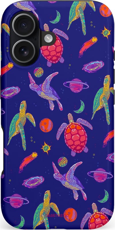 Casetastic hoesje geschikt voor Apple iPhone 17 - MagSafe - Dubbellaagse bescherming - Kosmische schildpad - Fashion Case - Donkerblauw Lavendel