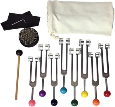 Chakra stemvorkset met stemvork-activator voor genezing en neurologie. Gebruik voor yoga, meditatie, klanktherapie en stressverlichting.