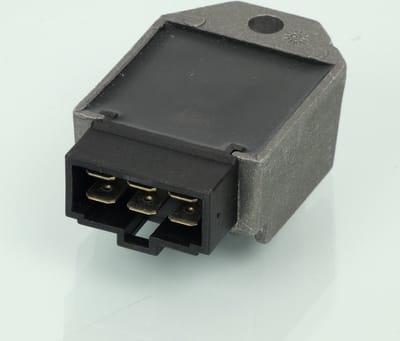 Régulateur redresseur de tension Guilera pour Moto Gilera 50 SMT Avant 2020 Neuf