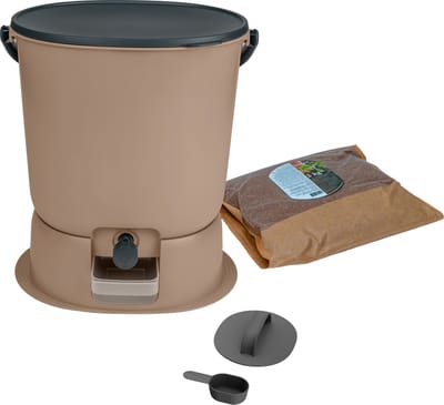 Skaza Bokashi Essential Bio Afvalbak Keuken (15,3 Liter) + Onderstel - Compostbak Keuken en Tuin Gemaakt van Gerecycled Plastic - Starterset + incl. 1 kg Fermentatiestarter - Cappuccino