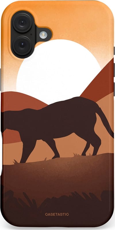 Casetastic hoesje geschikt voor Apple iPhone 16 Plus - MagSafe - Dubbellaagse bescherming - Zonsondergang Safari - Fashion Case - Zwart Oranje Goud Bruin