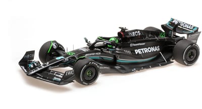 Mercedes-AMG Petronas F1 Team F1 W14 E Perf. #63 2023 - 1:18 - Minichamps (Geen Lego)