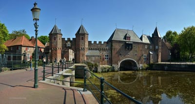 Fotobehang Amersfoort Koppelpoort 450 x 260 cm - € 295,--