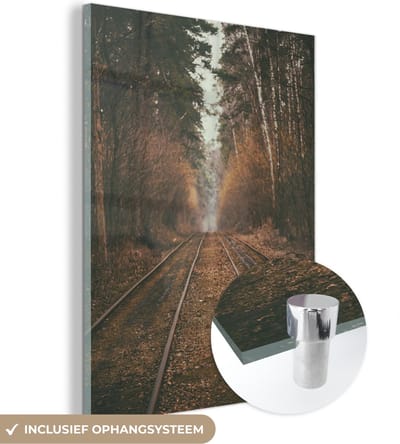 MuchoWow® Glasschilderij 30x40 cm - Schilderij acrylglas - Treinspoor - Pad - Bos - Boom - Foto op glas - Schilderijen