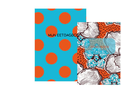HappyBook - Wandeldagboek - Eetdagboek - Oranje - Bloem - Wandelingen - Eetdagboek - Combinatie - Eten - Wandelen - Softcover - Elastiek - Boekenlegger - Gezondheid - Beweging - Voeding - Gewicht - Gewicht tabel - Doelen Stellen - Voeding tracken