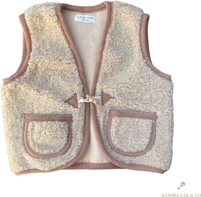 Rammelaar&Co Teddy Vest – Baby Bodywarmer – Zacht Katoen – Warme Voering – Houten Sluiting – Beige – 18-24 maanden