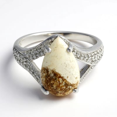 Cavill - 925 Sterling Zilveren Ring - 3,15 ct Peervormige Magnesiet & 0,24 ct Witte Topazen - Elegante Braziliaanse Edelsteen