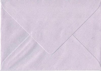 50 C6 Enveloppen - Parelmoer - 162x114mm - 110 grams - 16,2x11,4cm - Gegomde puntklepsluiting