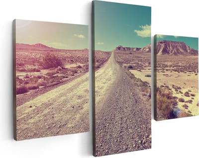 Artaza Canvas Schilderij Drieluik Pad In Het Woestijn Landschap Met De Zon - 90x60 - Foto Op Canvas - Canvas Print