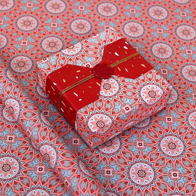 Geometrisch inpakpapier rood en wit - 6 vellen voor Chinees Nieuwjaar en Valentijnsdag