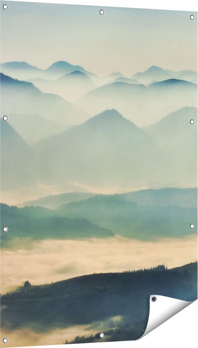 Gards Tuinposter Heuvel Landschap tijdens de Mist - 80x120 cm - Tuindoek - Tuindecoratie - Wanddecoratie buiten - Tuinschilderij