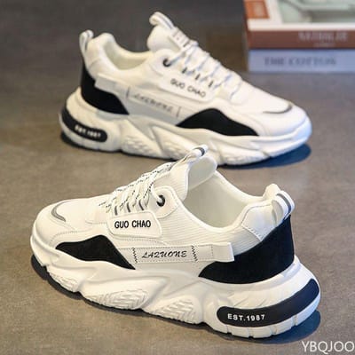 Nieuwe zomerse mesh Lichtgewicht ademende herensportschoenen casual comfortabele dikke zool hoogteverhogende herenschoenen 44