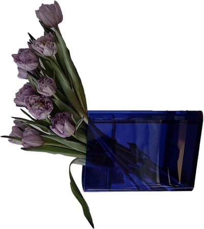 Boekvaas Decoratief - Vormgegeven Vaas - Bloemen Presenteren - Uniek Boek Ontwerp - 20 x 15 x 5 cm