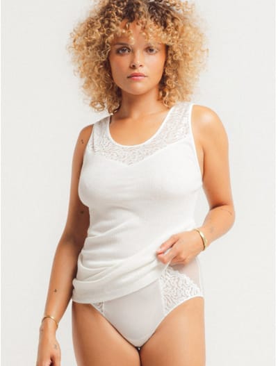 Louisa Bracq Electric Waves Top Mouwloze Ronde Hals 49496 494 NACRE - maat M/L
