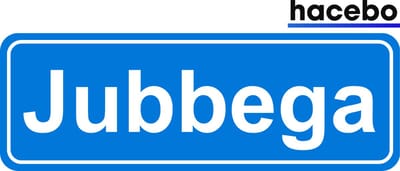 Hacebo - Plaatsnaam Sticker - 29x10 CM - Jubbega sticker - Verkeersborden sticker - grappige cadeaus - Jubbega